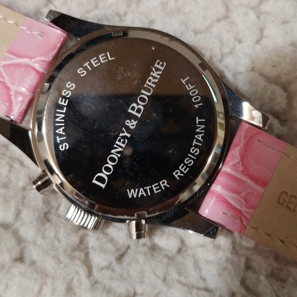 Dooney &Bourke watch - Picture 2 of 3